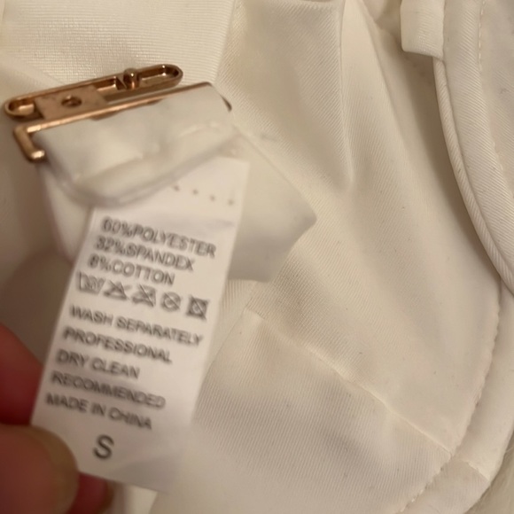 LONG Sleeve White Crop Top - Picture 8 of 8